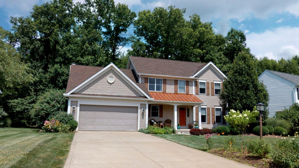 front of home in olmsted falls